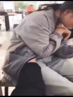 毛片刚交,免费精品一区二区三区观看