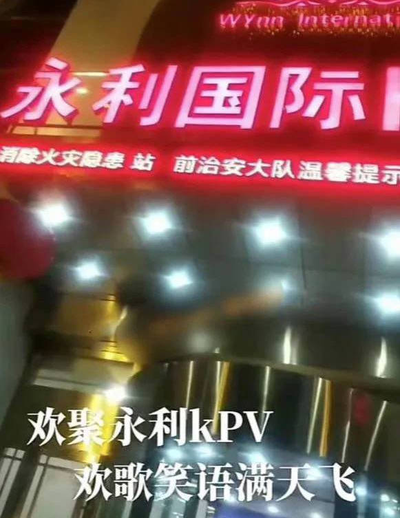 欧美特大特白屁股xxxx,男人的天堂97网